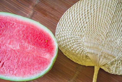 江阴网红吃瓜,揭秘网络红人的幕后故事